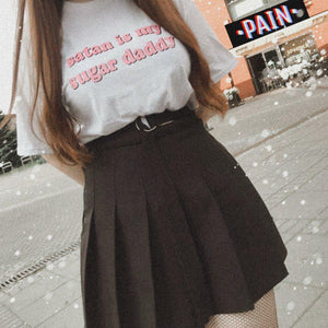 Camiseta Satan Is My Sugar Daddy-4Evah Young